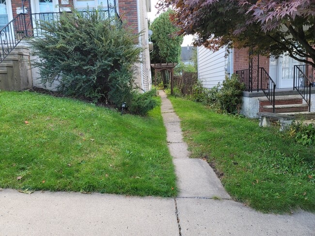 Building Photo - 1323 Saint Ann St