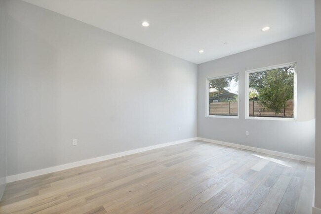 Foto del edificio - 2108 Tillery St