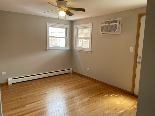 Foto del edificio - 8525 W Catalpa Ave