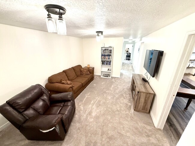 Building Photo - 1159 N 250 E