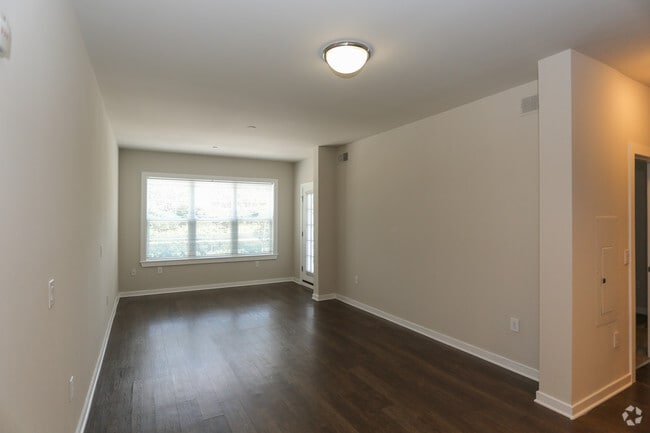 Living and Dining Area - The Station at Manayunk
