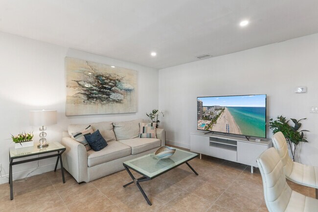 Foto del edificio - 2400 S Ocean Dr
