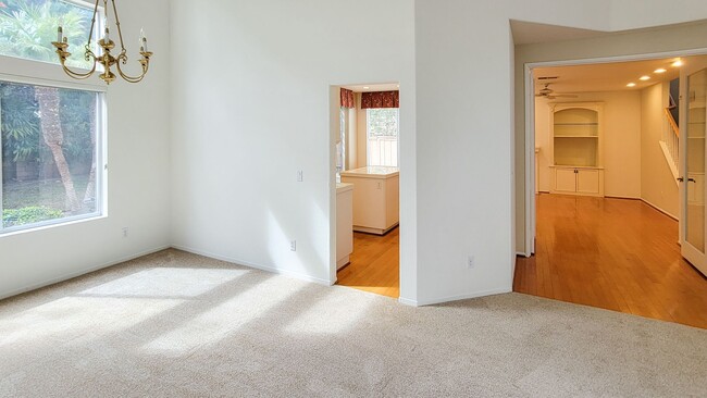 Building Photo - 12138 Wooded Vista Ln