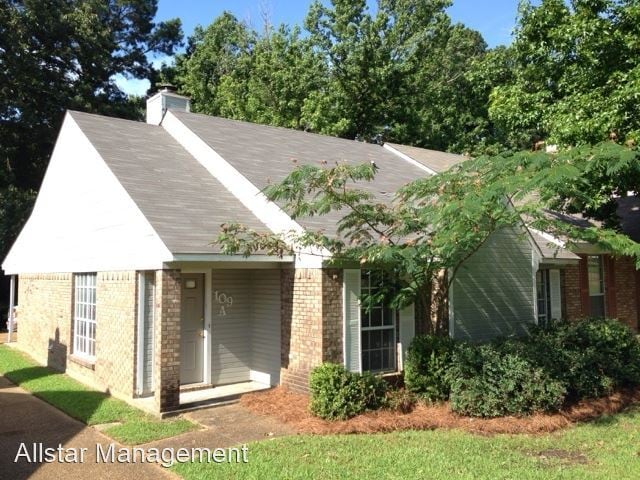 Building Photo - 3 br, 2 bath House - 109 Briarmeade Drive #A
