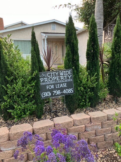 Foto principal - 22916 Anza Ave