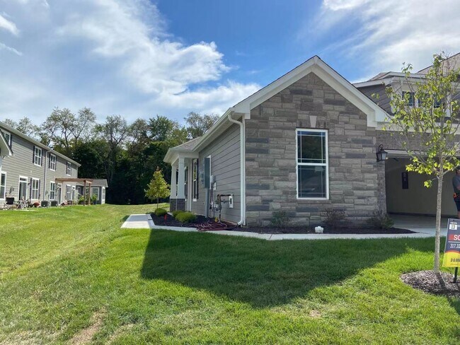Foto del edificio - 8315 Glacier Ridge Dr