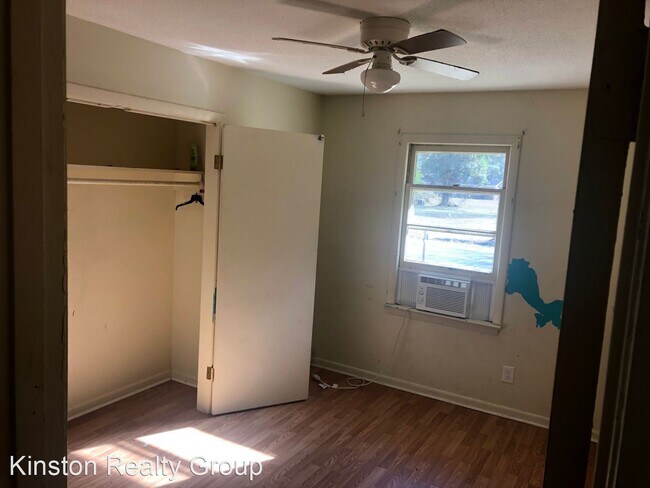 Foto del edificio - 3 br, 1 bath House - 1906 Oakmont Dr.