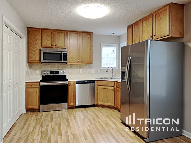 Building Photo - 172 Muirfield Ridge Dr