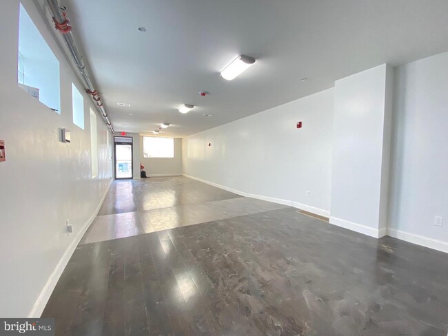 Building Photo - 741 N 37th St