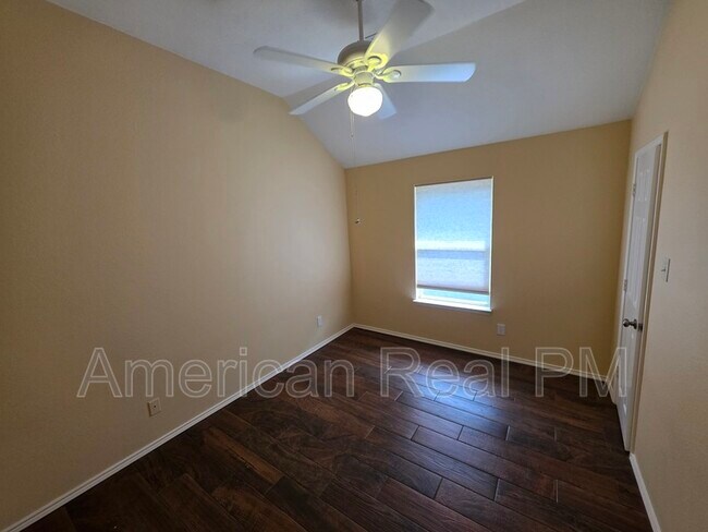 Foto del edificio - 1209 Shadow Lakes Blvd