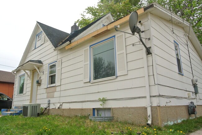 Foto del edificio - 510 Hiawatha St