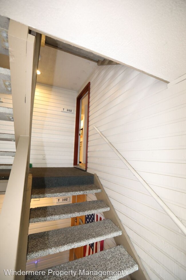 Building Photo - 2 br, 2 bath House - 20156 Vikings Crest N...