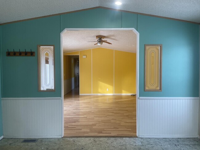 Photo du bâtiment - 8420 Alaska Rd