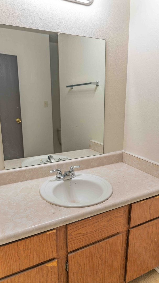 Foto del edificio - Fully Remodeled 2 Bedroom! **** $300 off move in **