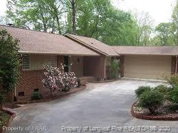 Building Photo - 257 Lakeview Dr