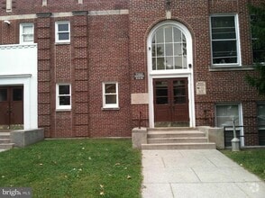 Building Photo - 51 Depaul St