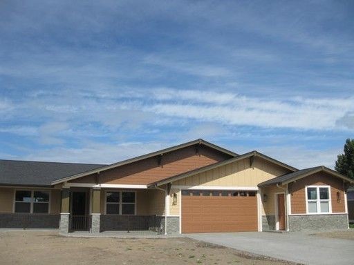 Primary Photo - Custom Home in Cedar Ridge