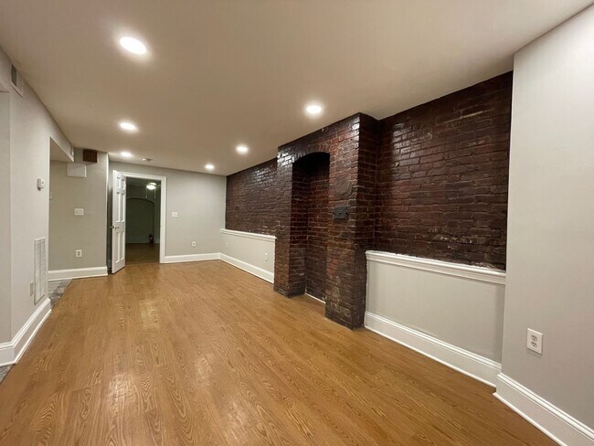 Foto del edificio - 1755 Church St NW