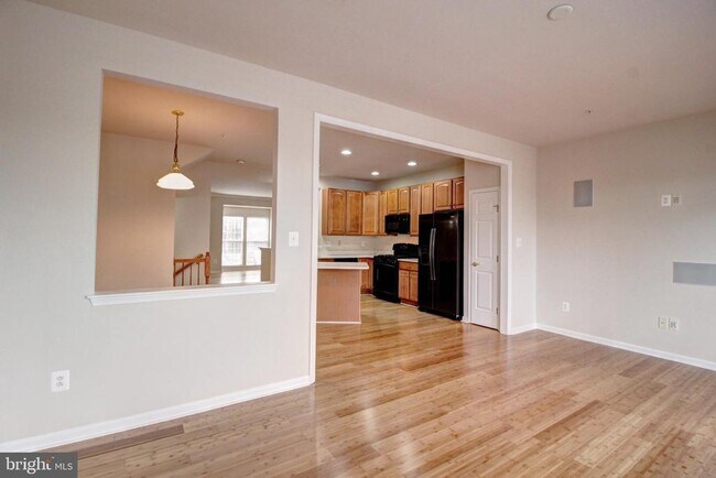 Building Photo - 9394 Penrose St
