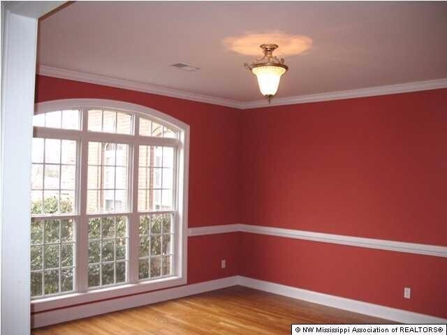 Foto del edificio - Olive Branch  - 5 Bedrooms (or 4 Bedrooms & 1 - 29' x 12' Game Room), 3 Full Baths, 3 Car Garage ...