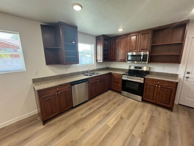 Building Photo - BRAND NEW!!  Utilities included**