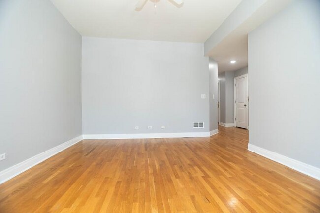 Foto del edificio - 4518 N Magnolia Ave
