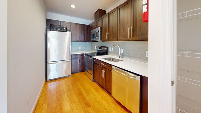 Building Photo - H Street Corridor One Bedroom W/Roof Top-Heart of H Street Corridor!