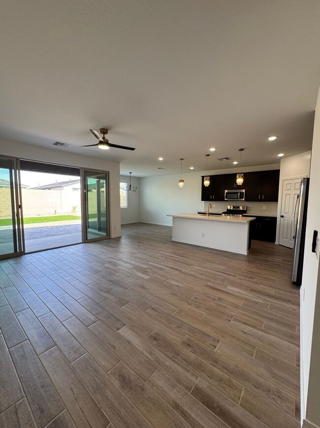 Foto del edificio - BRAND NEW HOME IN PEORIA