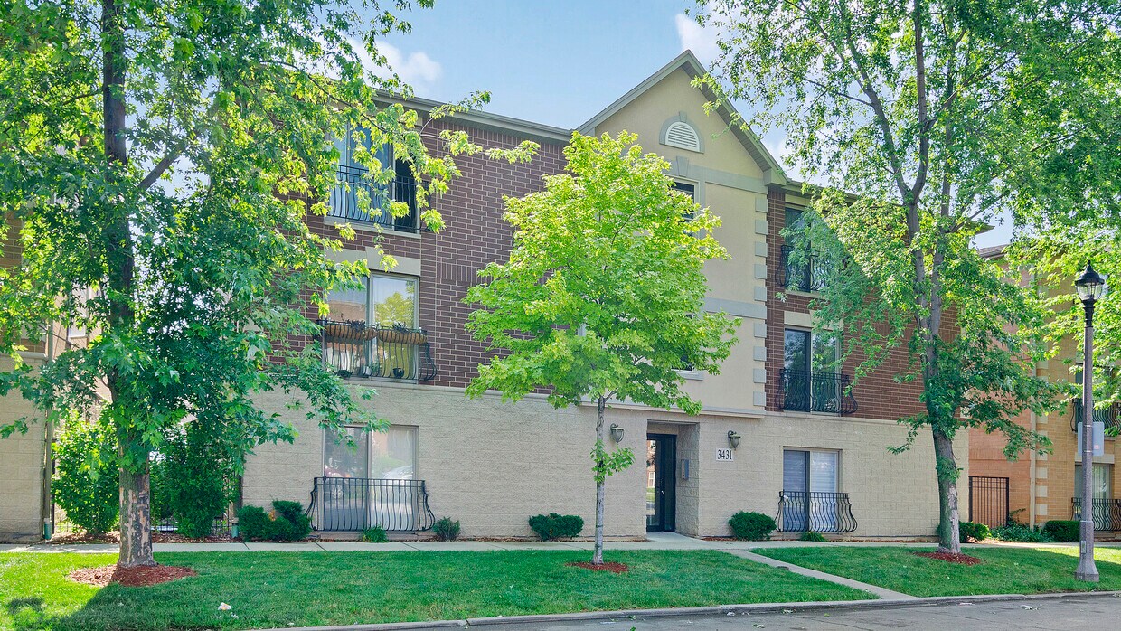 3423 Ridgeland Ave Unit 102, Berwyn, IL 60402 Condo for Rent in Berwyn, IL