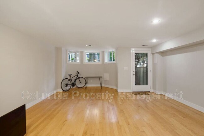Foto del edificio - 1762 Church St NW