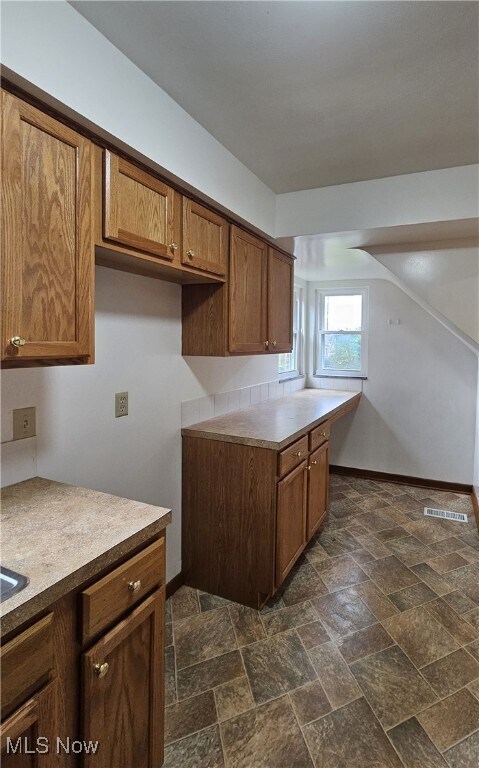 Building Photo - 75 Greencrest Terrace