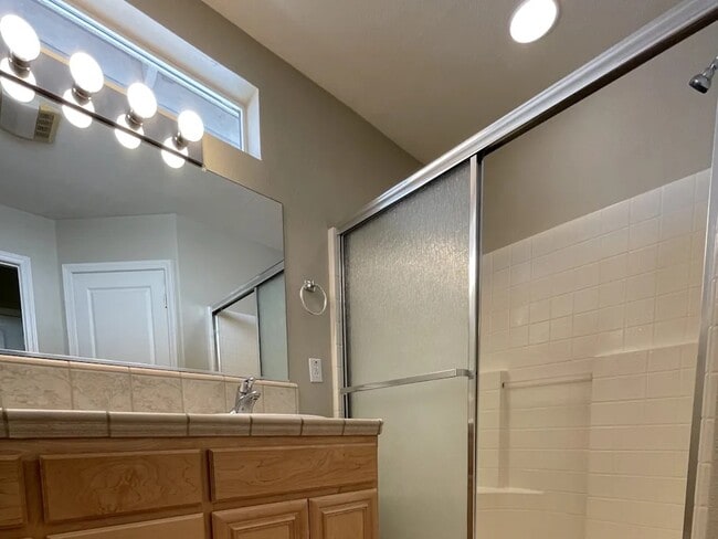 Foto del edificio - 335 Atlantic Dr