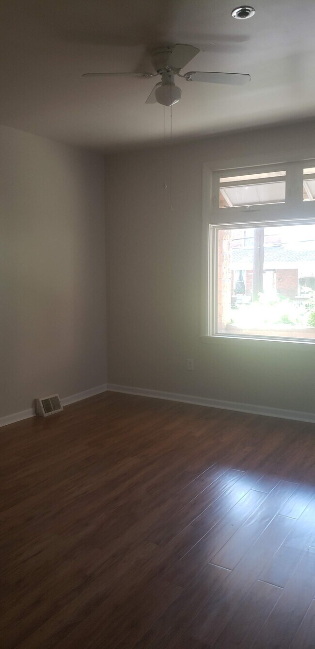 Foto del edificio - 112 N Fairmount St