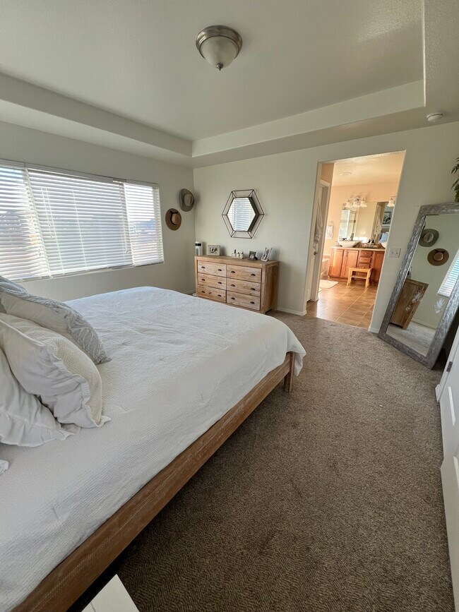 Foto del edificio - 6683 Silverwind Cir