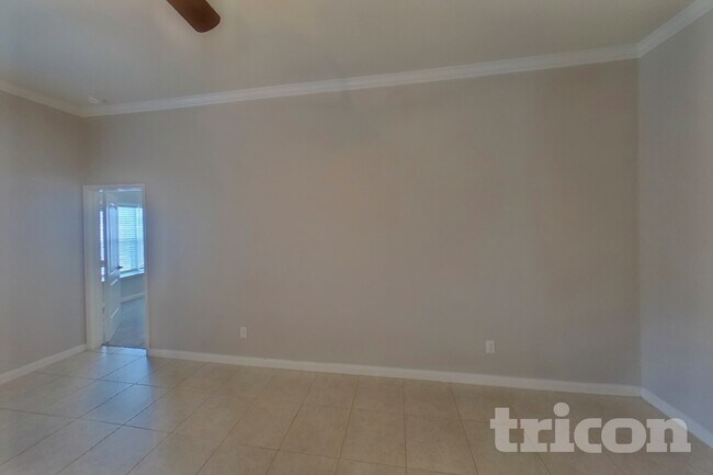 Foto del edificio - 2312 Redbud Dr