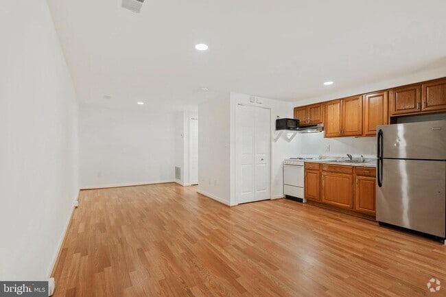 Building Photo - 9837 Hellingly Pl