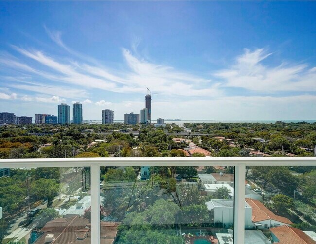Foto del edificio - 2525 SW 3rd Ave
