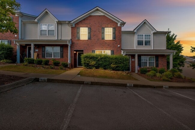 Building Photo - 210 Buck Run Dr