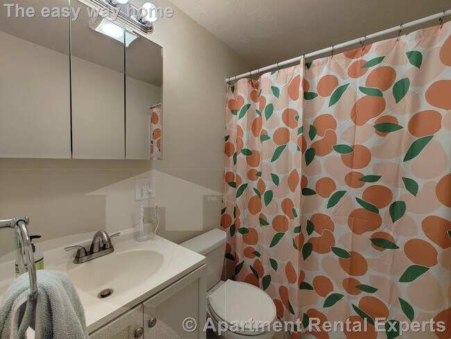 Foto del edificio - 1056 Cambridge St