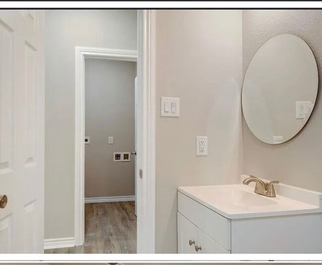 Building Photo - 139 Arapaho Trl