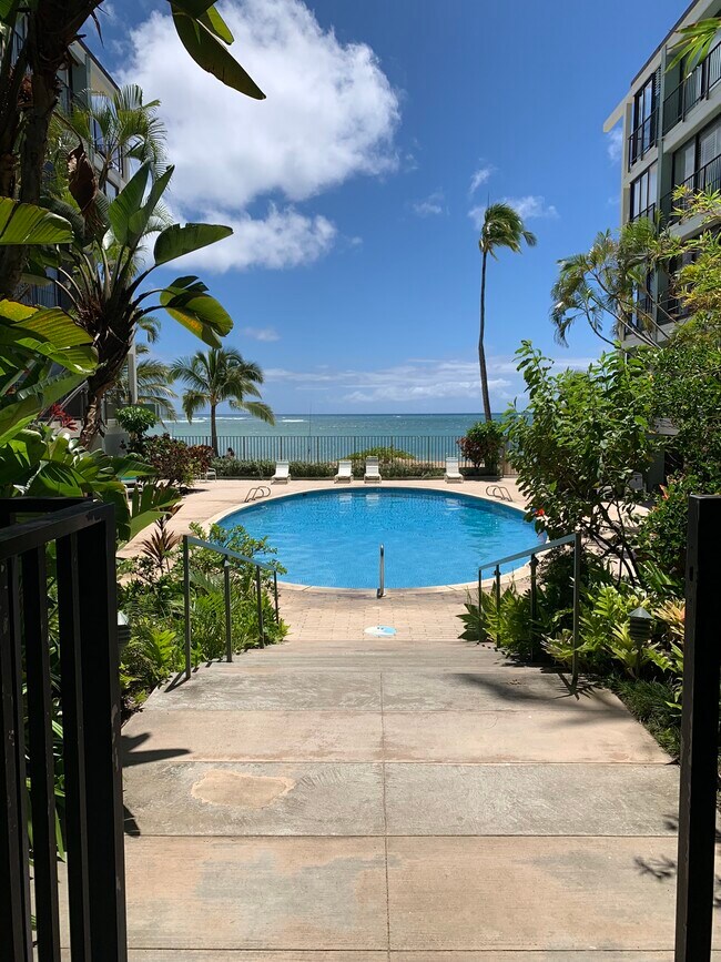 Piscina frente al mar - 4999 Kahala Ave