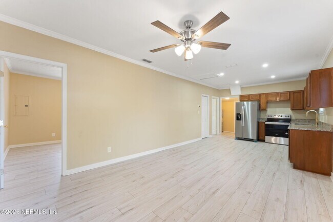 Foto del edificio - 750 Saranac St