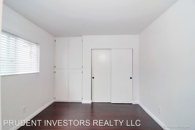 Building Photo - 1413 Hemlock Ave
