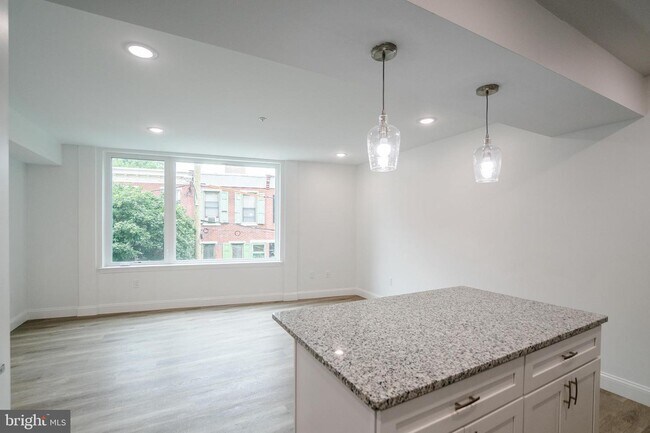 Foto del edificio - 129 Washington Ave