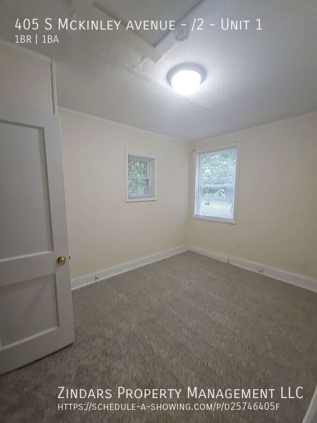 Building Photo - Newly Remodeled 1 bedroom 1 bath apartment...