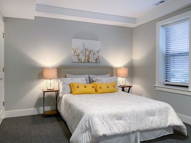Foto del edificio - 2121 N Sedgwick St