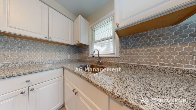 Building Photo - 25159 Buick St
