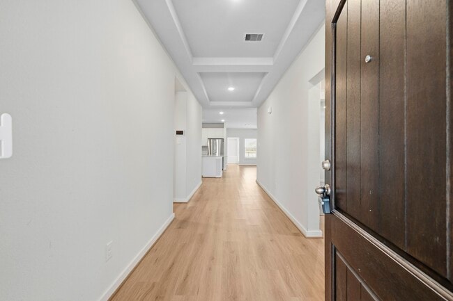 Building Photo - 4696 Peony Grn Dr