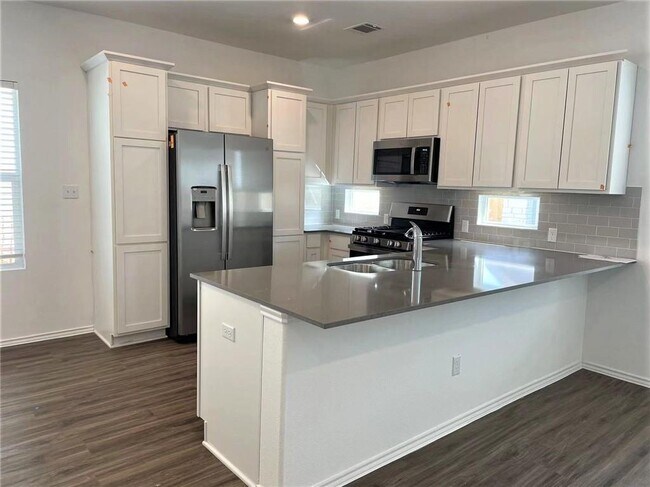 Foto del edificio - 1424 Linwood St