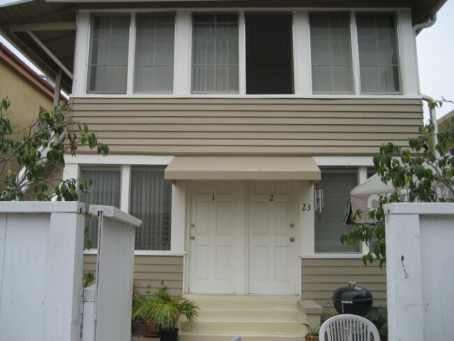 Foto del edificio - 23 19th Ave